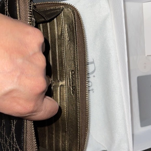 Christian Dior quilted zipper wallet 100% Authentic dark brown color great cons - Picture 10 of 13